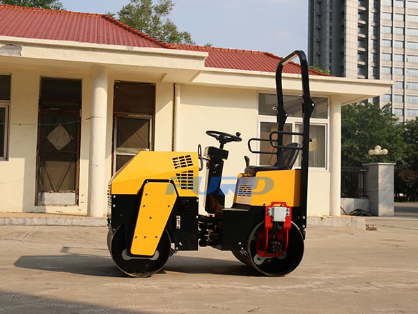 關(guān)于小型壓路機變速箱的保養(yǎng)知識你知道多少？